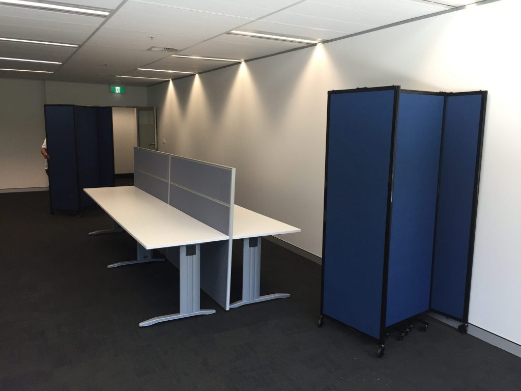 portable room divider for meeting area